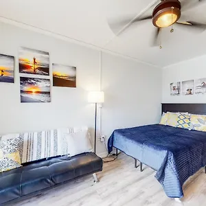 Apartment Marshall